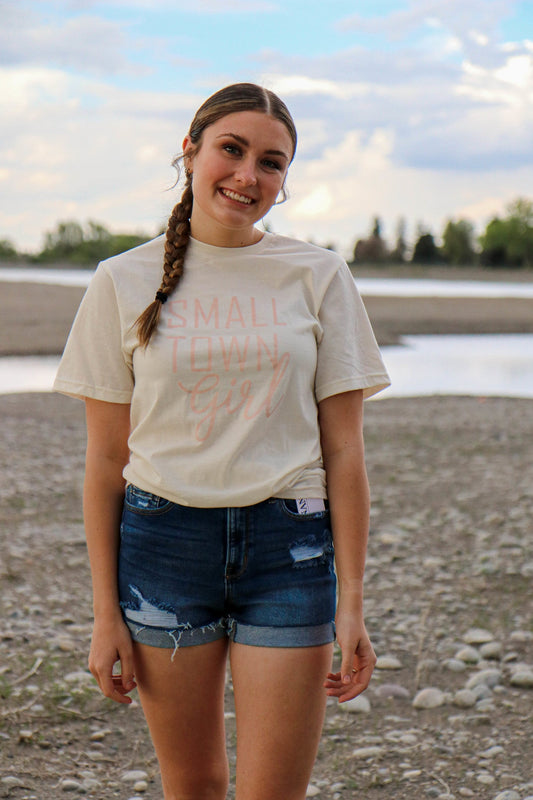 Small Town Girl Graphic Tee    T-Shirt Daydreamer Creations- Tilden Co.